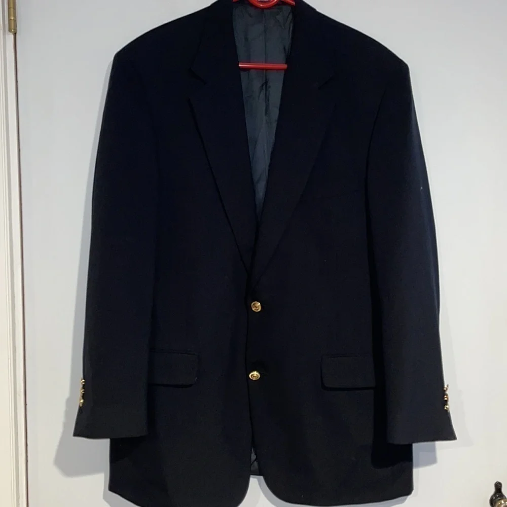 Wimbledon Navy Blazer with gold tone emblems buttons 42L